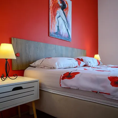 Red Apartment *