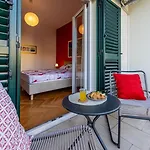 Red Apartmán