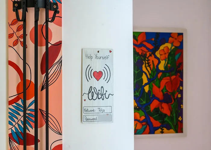 Red Apartament