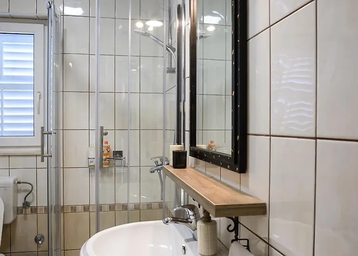 Apartament Red *
